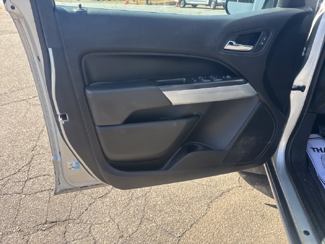 Used 2018 Chevrolet Colorado LT w/ LT Convenience Package AWD/4WD image 11
