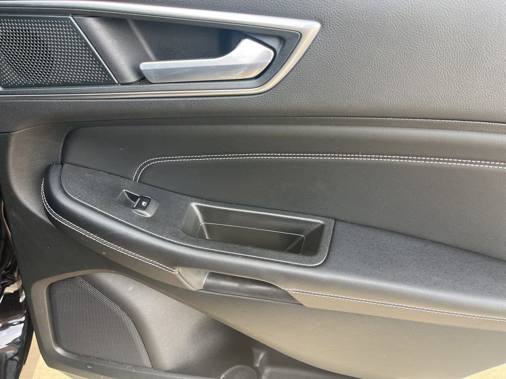 Used 2024 Ford Edge Titanium w/ Equipment Group 301A image 22