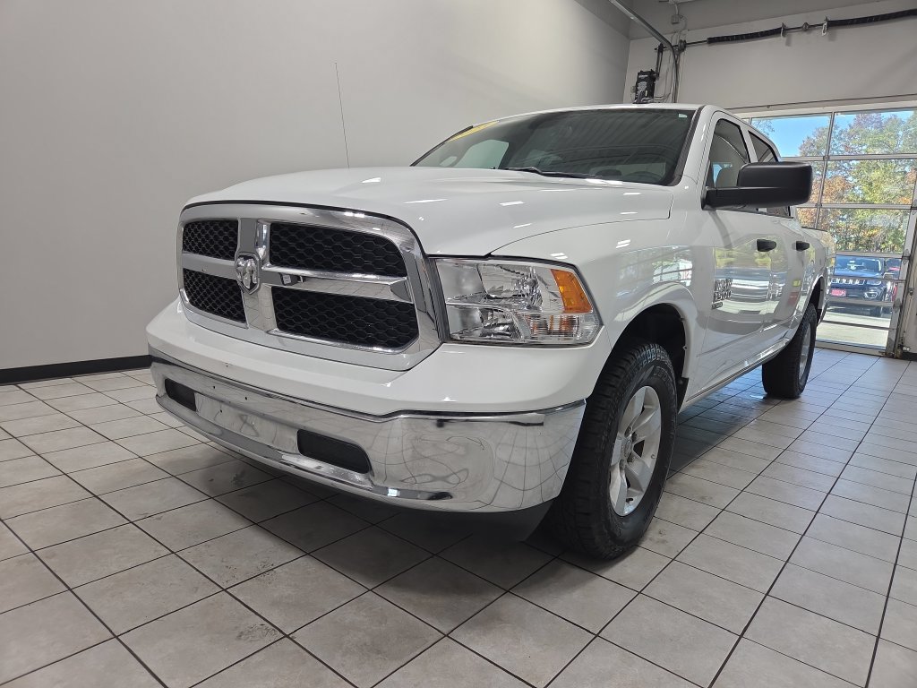 Used 2023 RAM 1500 Classic SLT w/ Electronics Group AWD/4WD image 8