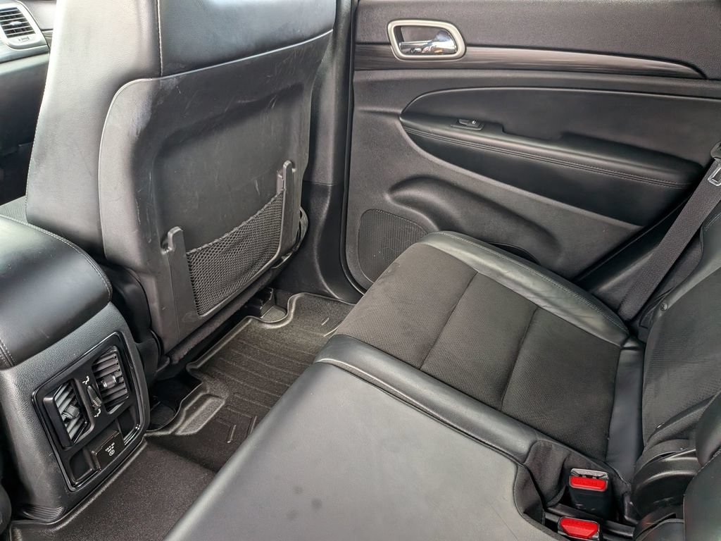 Used 2019 Jeep Grand Cherokee Altitude RWD image 33