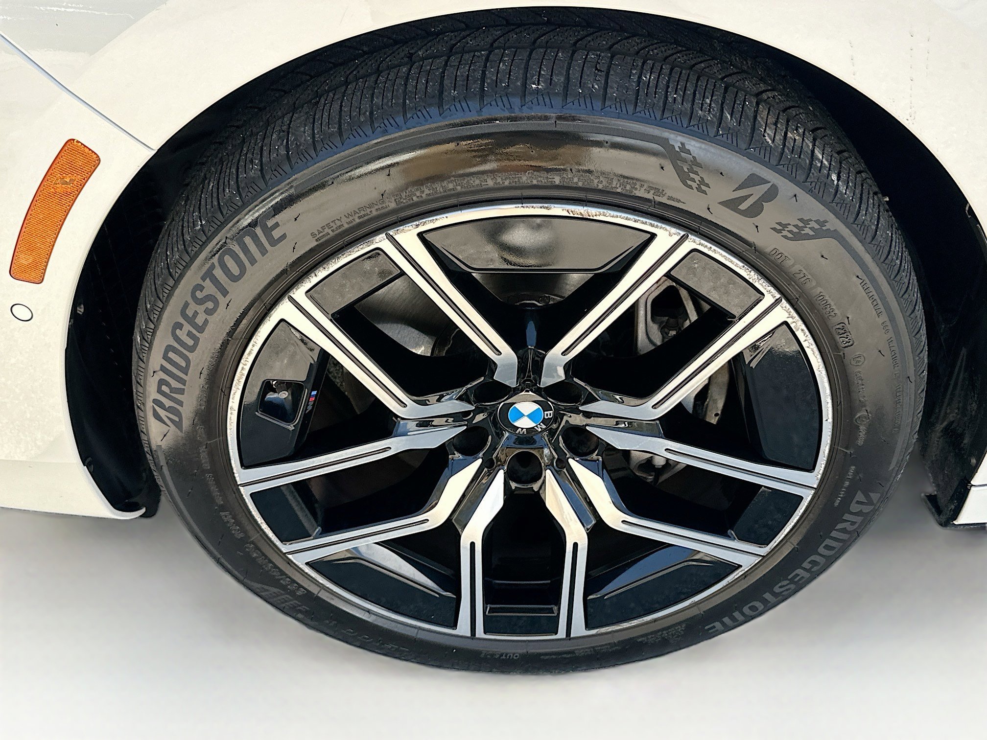 Used 2023 BMW 740i w/ Parking Assistance Package image 35