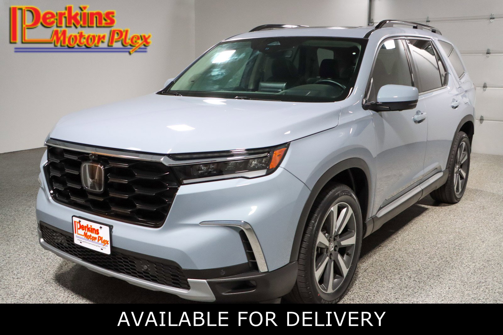 Used 2025 Honda Pilot Elite image 1