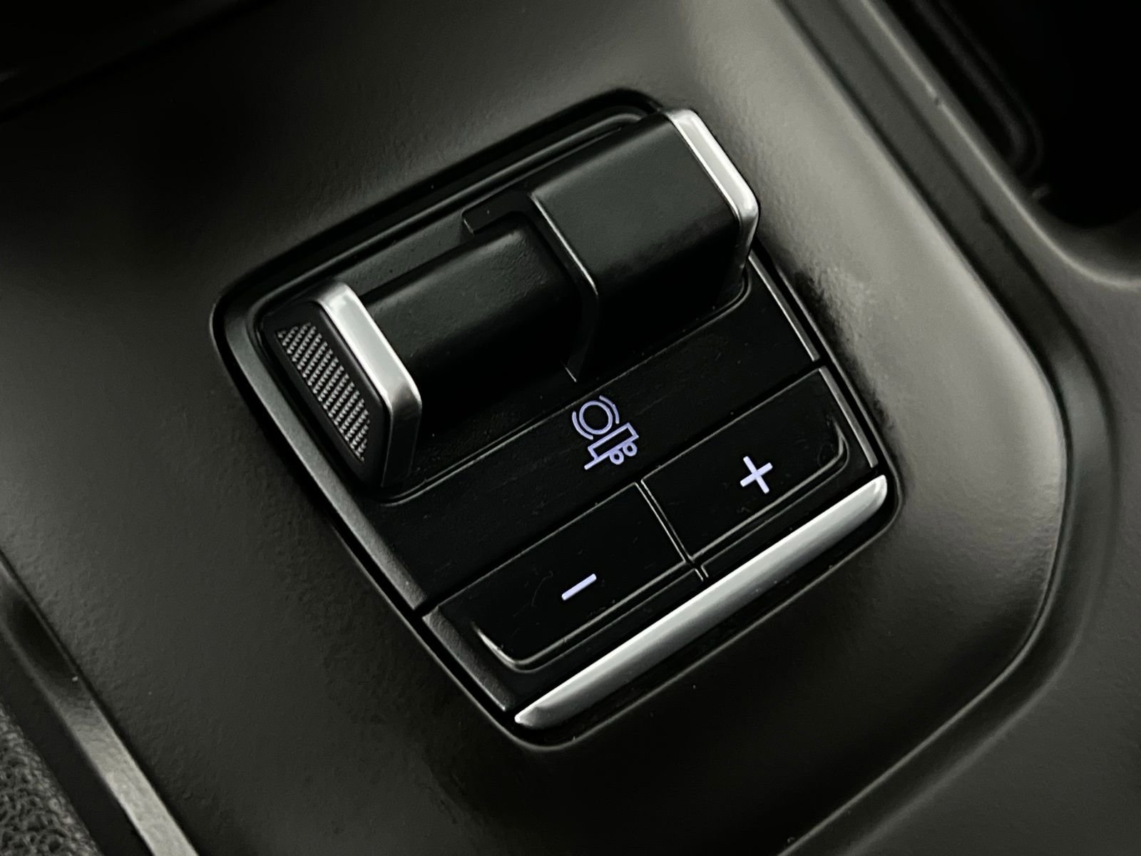 Used 2022 GMC Sierra 1500 AT4 w/ AT4 Preferred Package image 23