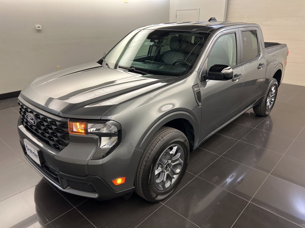 New 2025 Ford Maverick XLT w/ XLT Luxury Package image 3