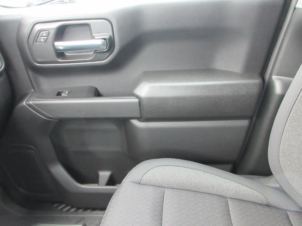 New 2026 Chevrolet Silverado 1500 Custom w/ Turbomax Blackout Package AWD/4WD image 29