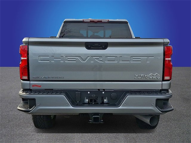 Used 2025 Chevrolet Silverado 2500 LTZ w/ LTZ Plus Package image 5