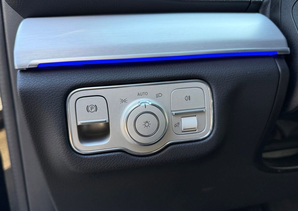 Used 2025 Mercedes-Benz GLE 350 4MATIC image 24