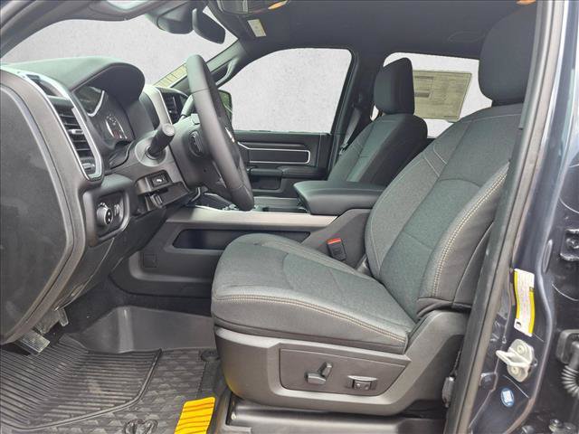 New 2026 RAM 2500 Big Horn AWD/4WD image 4