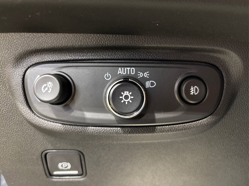 Used 2021 GMC Terrain SLT w/ Elevation Edition image 25