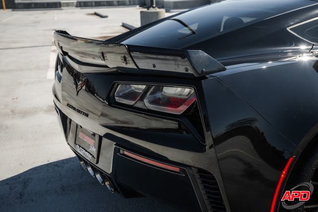 Used 2015 Chevrolet Corvette Z06 w/ 3LZ Preferred Equipment Group image 36