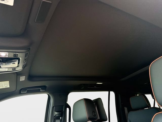 New 2026 GMC Yukon XL AT4 w/ AT4 Premium Plus Package AWD/4WD image 25