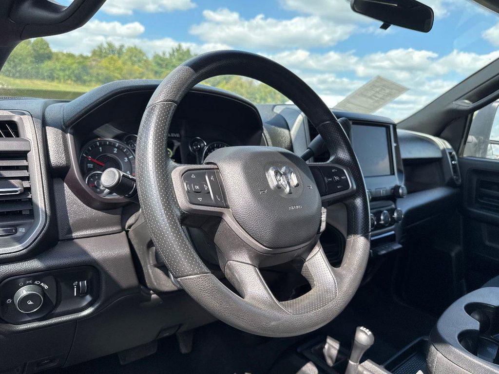 Used 2024 RAM 3500 Tradesman w/ Chrome Appearance Group image 9