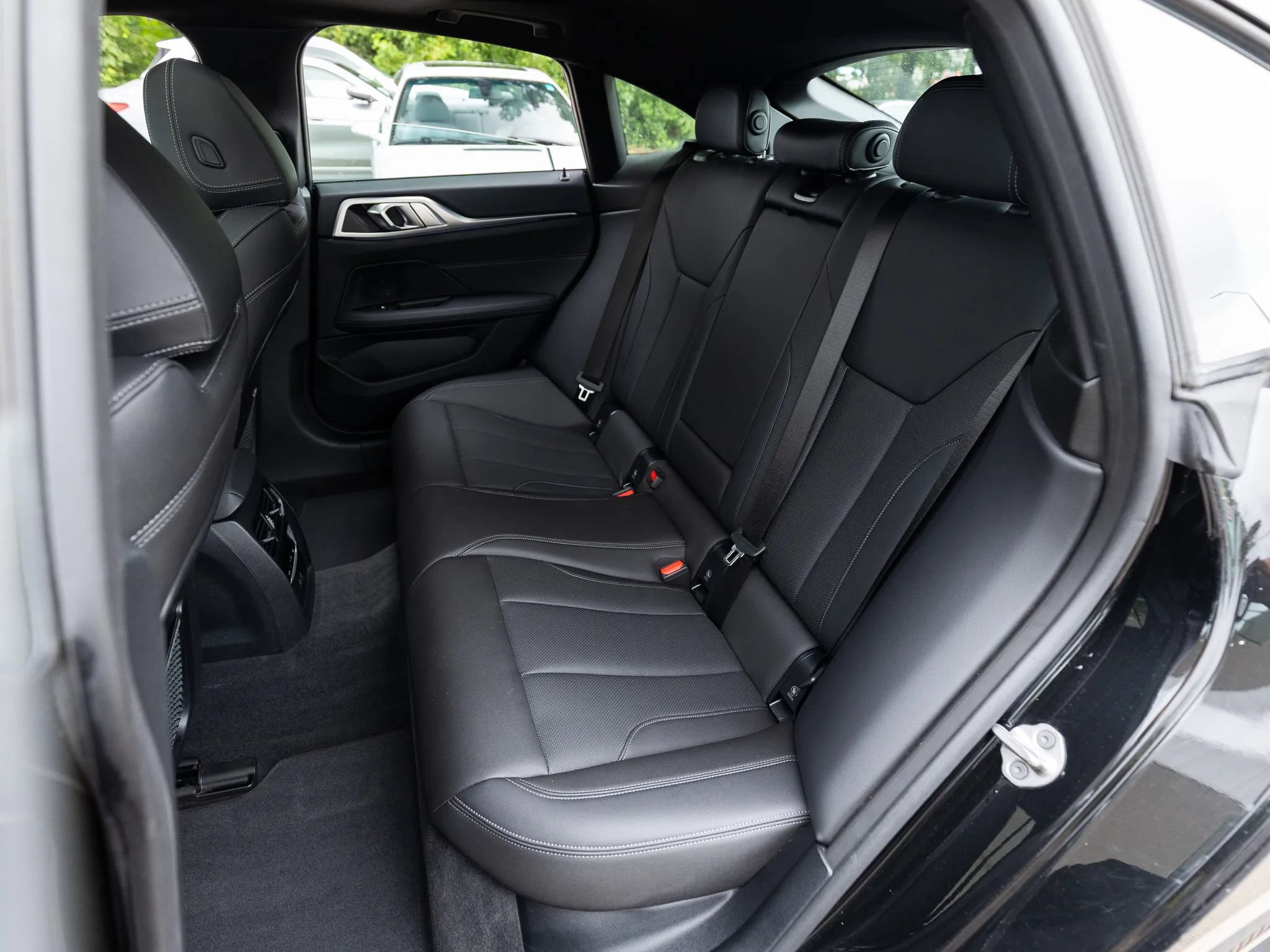 Used 2023 BMW i4 eDrive40 w/ Premium Package RWD image 28