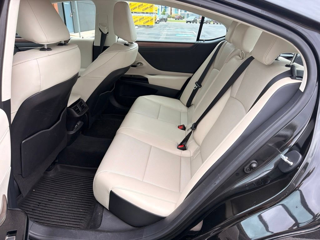 Used 2024 Lexus ES 350 w/ Premium Package FWD image 13