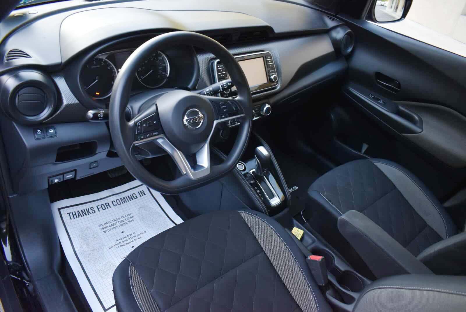 Used 2018 Nissan Kicks S FWD image 11