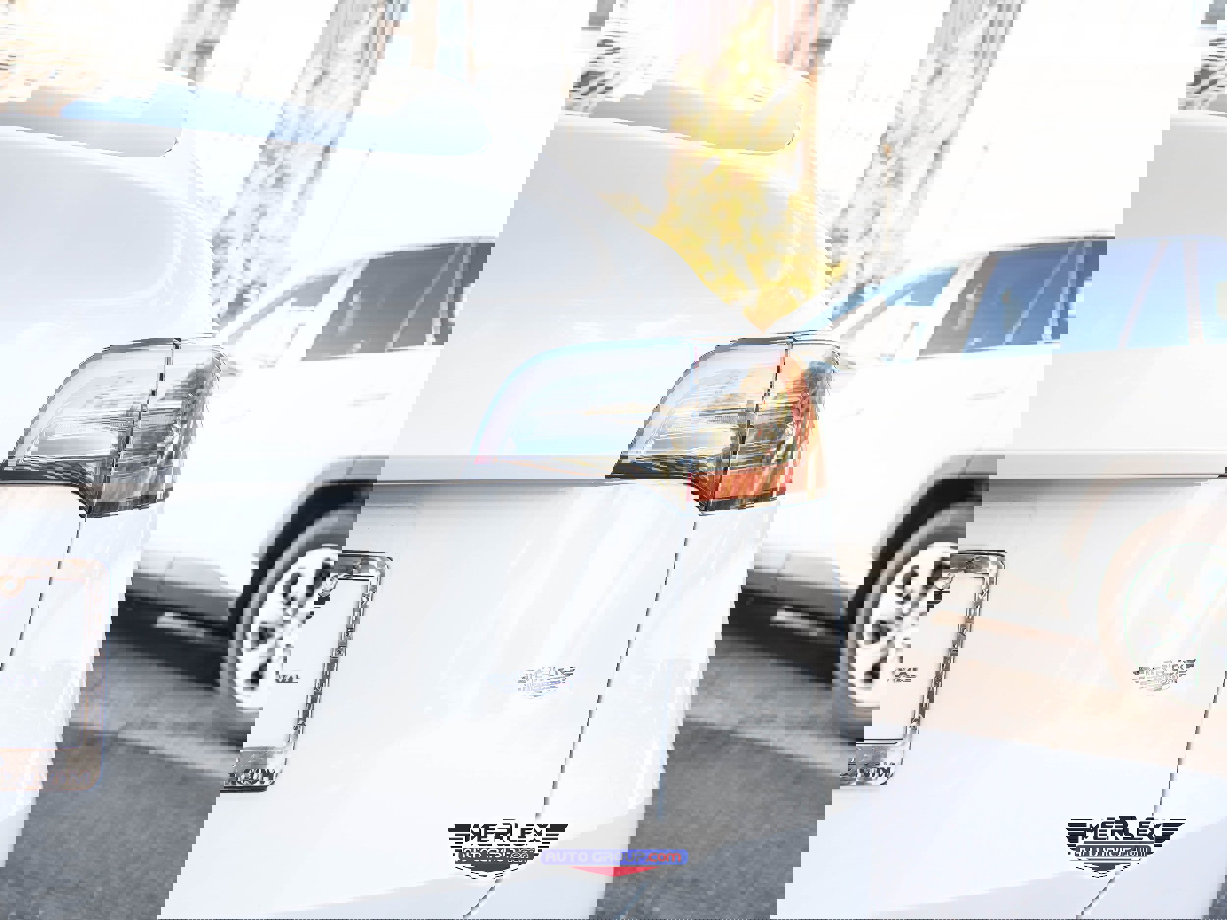 Used 2021 Tesla Model Y 2WD image 40