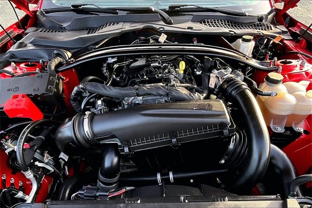 Used 2024 Ford Mustang Convertible image 7