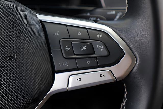 Certified 2025 Volkswagen Atlas Cross Sport SE image 21