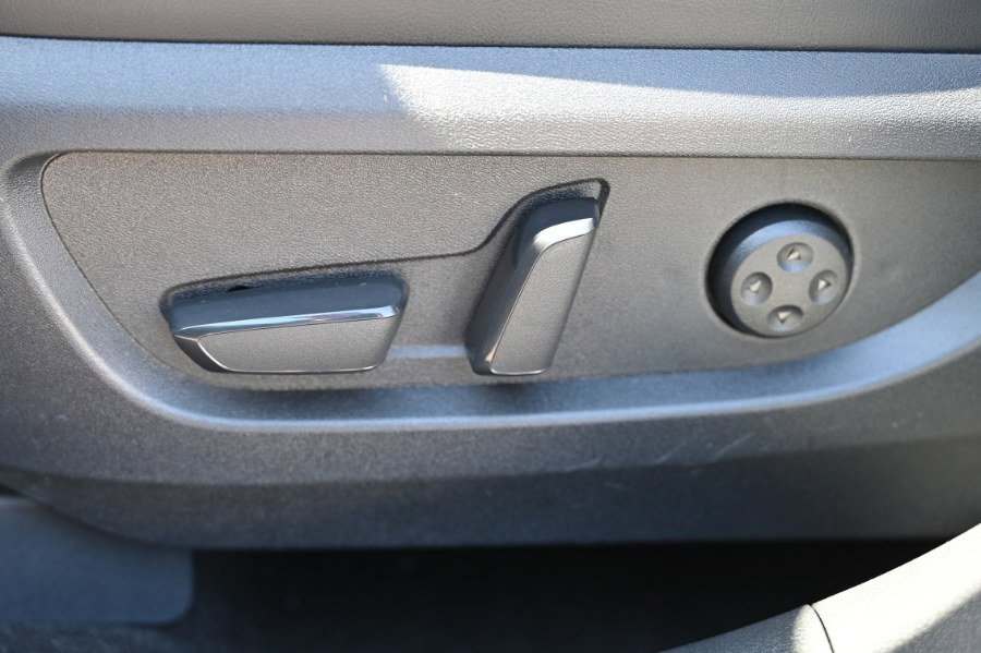 Used 2023 INFINITI QX50 Luxe AWD/4WD image 18