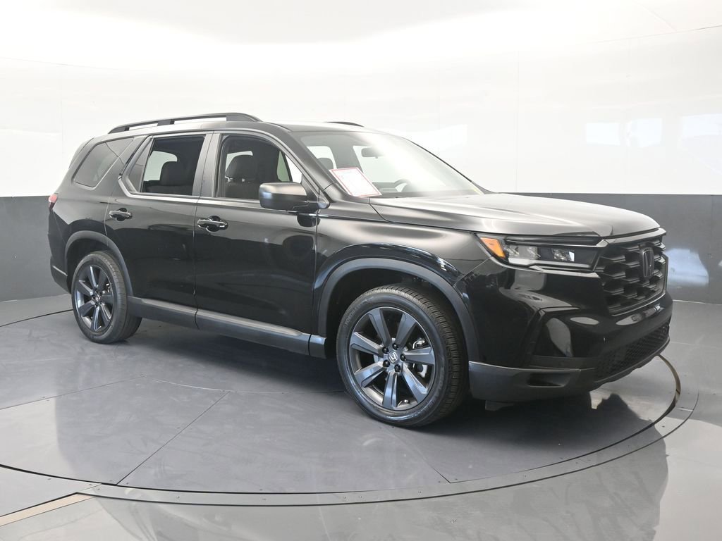 Used 2023 Honda Pilot Sport image 8