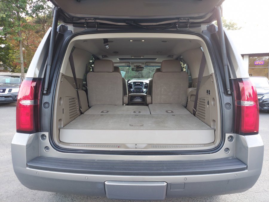 Used 2018 Chevrolet Tahoe LT w/ Luxury Package image 16