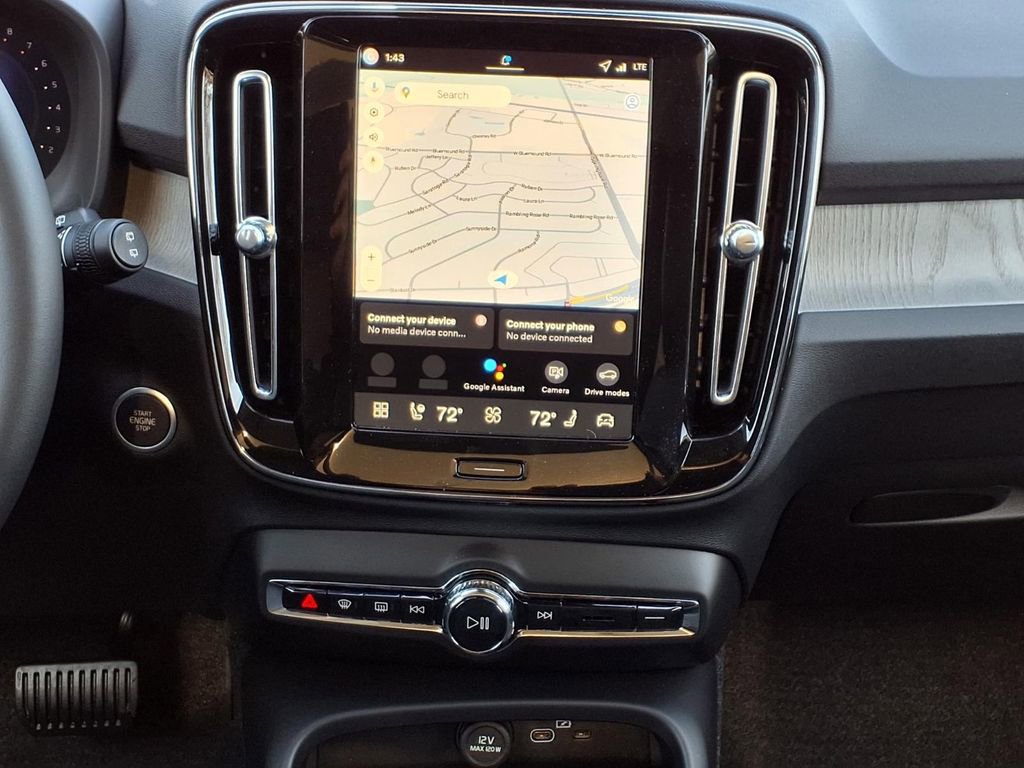New 2026 Volvo XC40 B5 Ultra w/ Climate Package AWD/4WD image 14