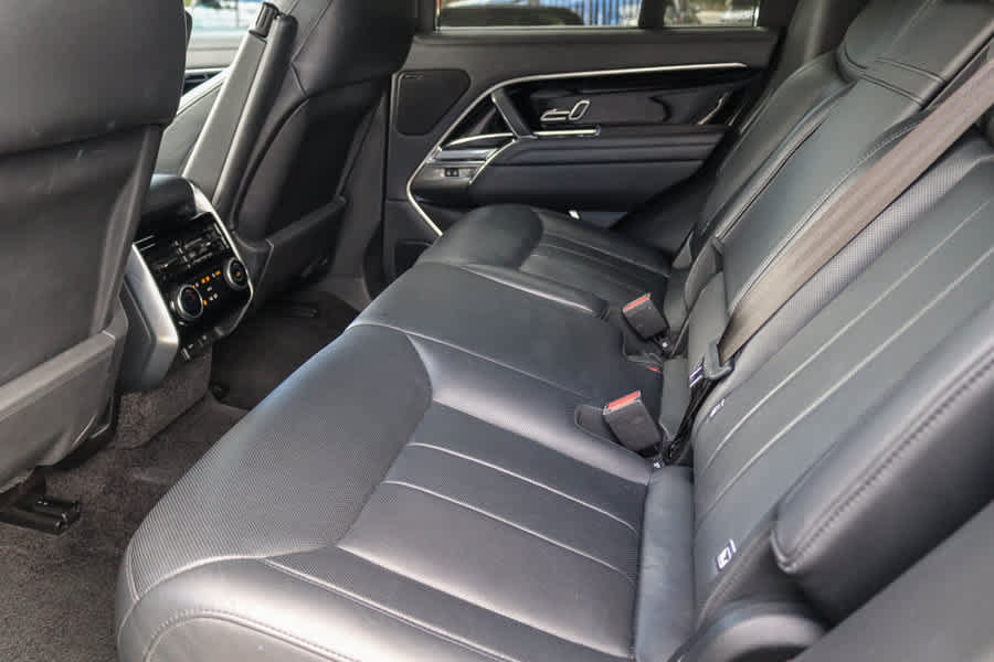 Certified 2023 Land Rover Range Rover SE AWD/4WD image 16