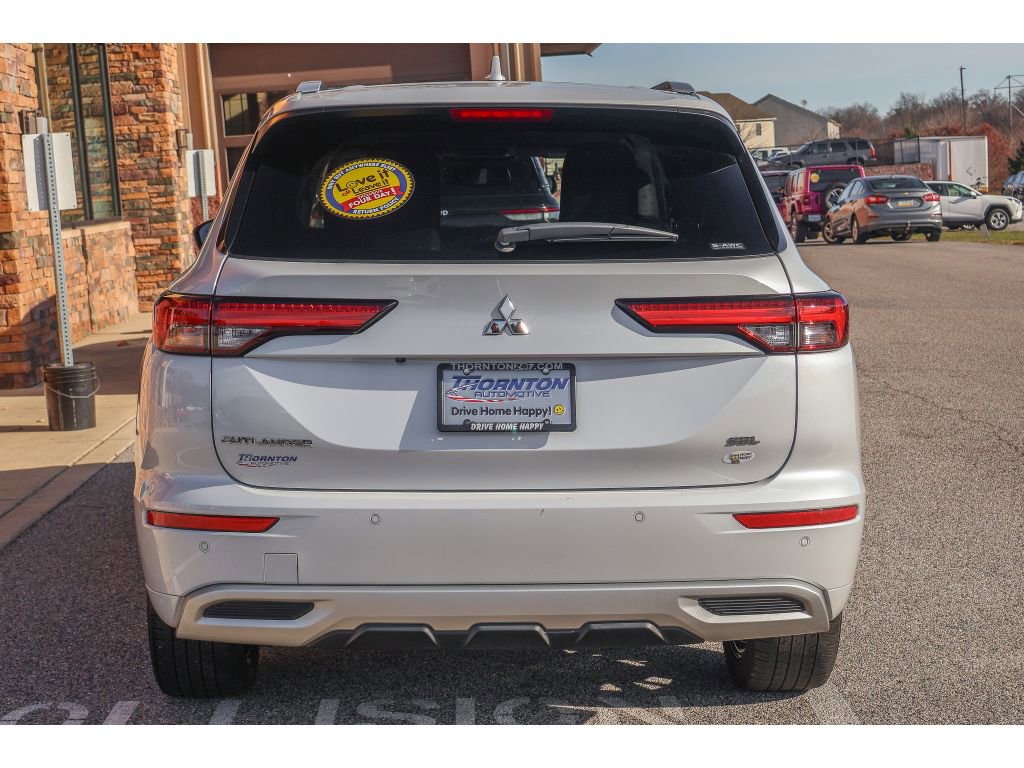 Used 2023 Mitsubishi Outlander SEL 40th Anniversary image 4