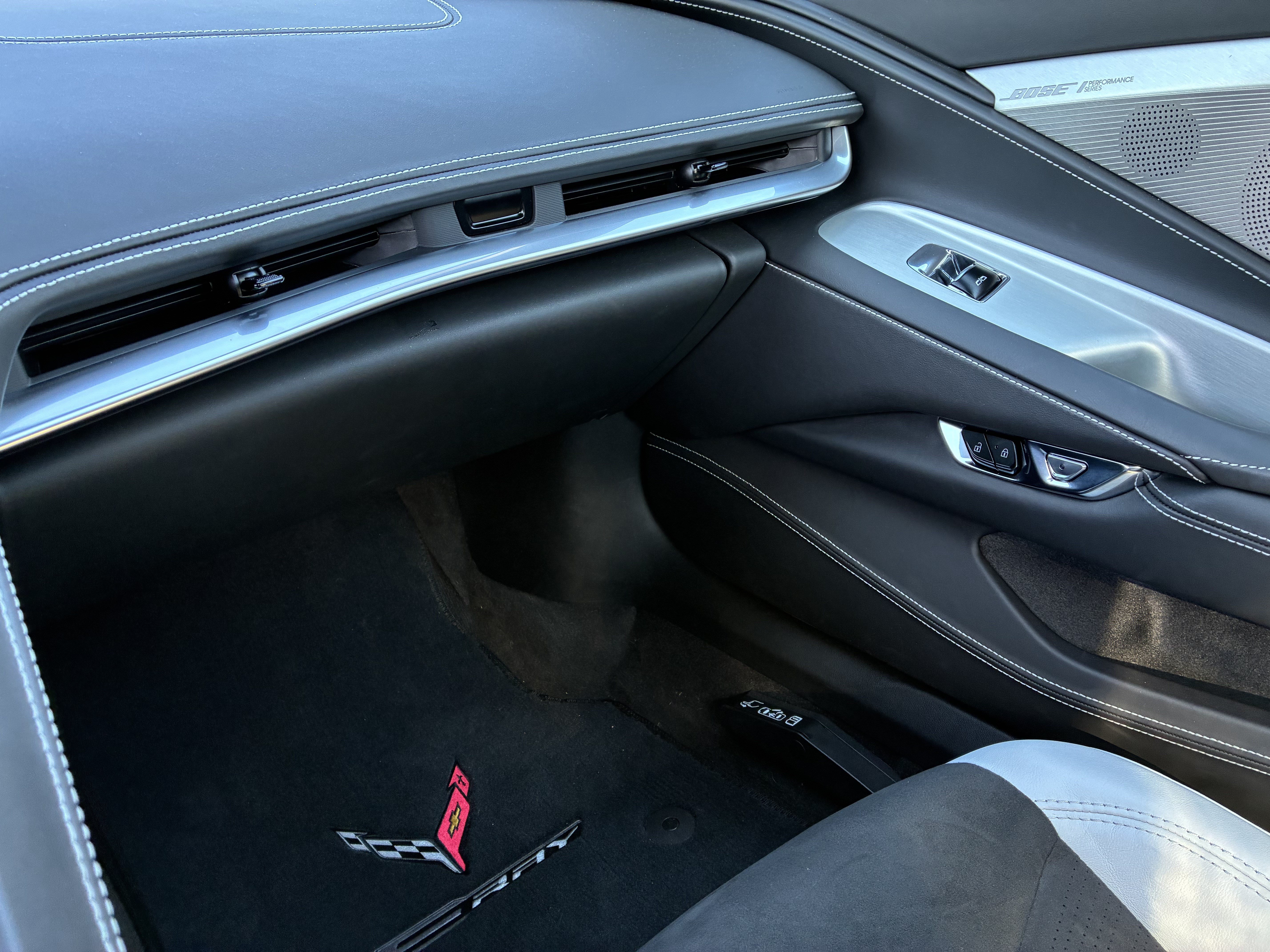 Used 2025 Chevrolet Corvette E-Ray AWD/4WD image 36