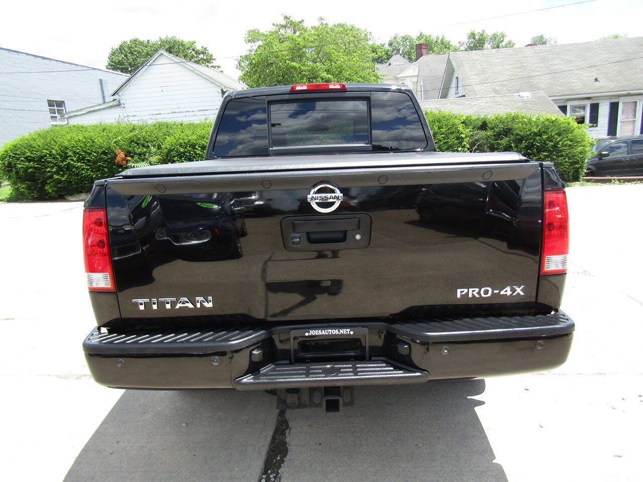 Used 2014 Nissan Titan PRO-4X AWD/4WD image 4