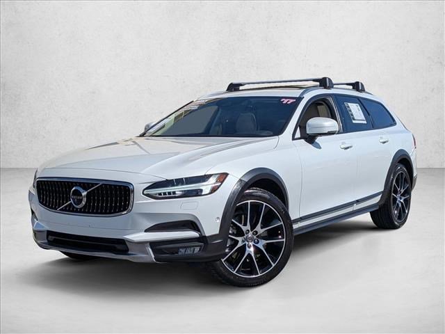 Used 2017 Volvo V90 T6 Cross Country image 1