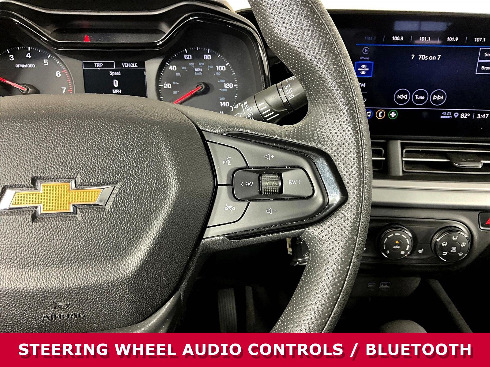 Used 2025 Chevrolet Trax LS w/ LS Convenience Package FWD image 11