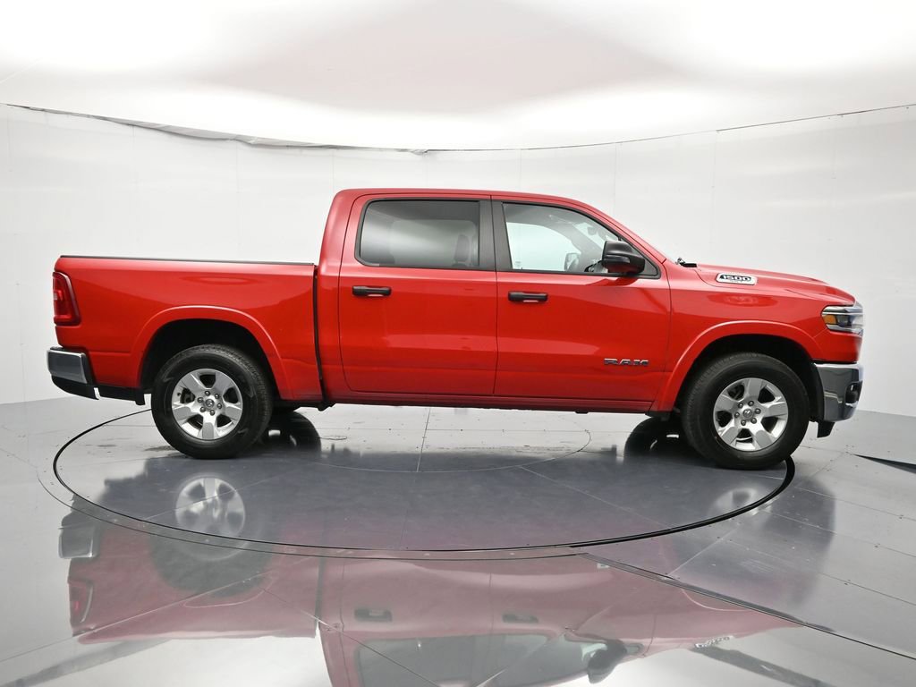 Used 2025 RAM 1500 Big Horn AWD/4WD image 4