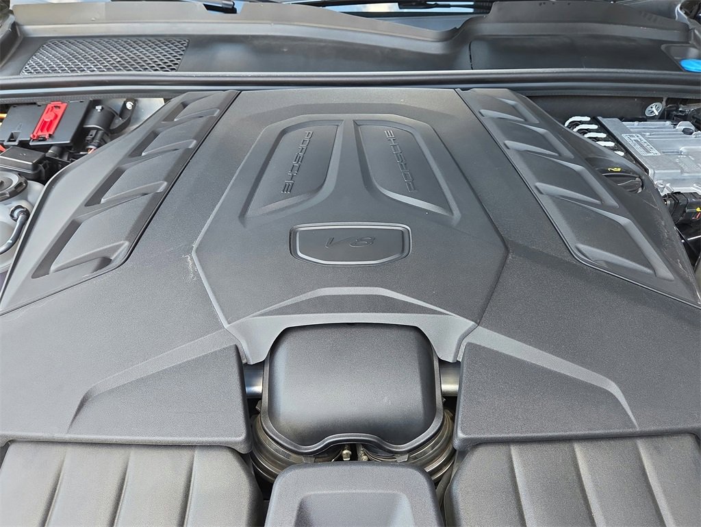 Used 2024 Porsche Cayenne Turbo GT image 31