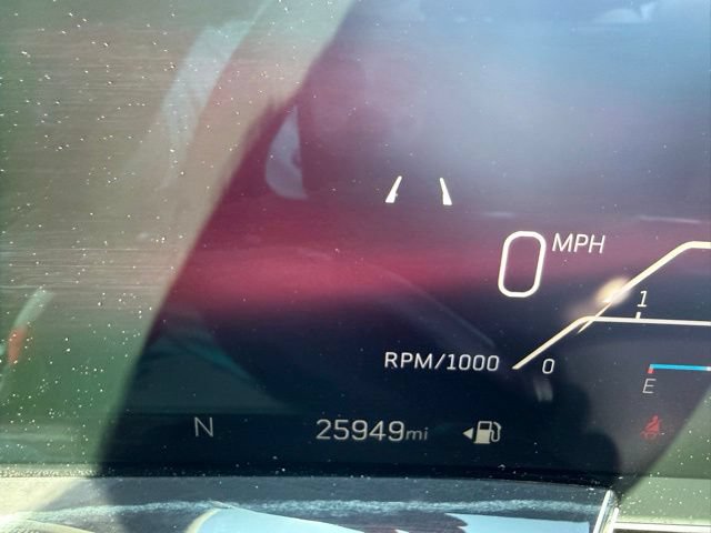 Used 2025 Cadillac Escalade Sport w/ LPO, Floor Liner Package AWD/4WD image 18