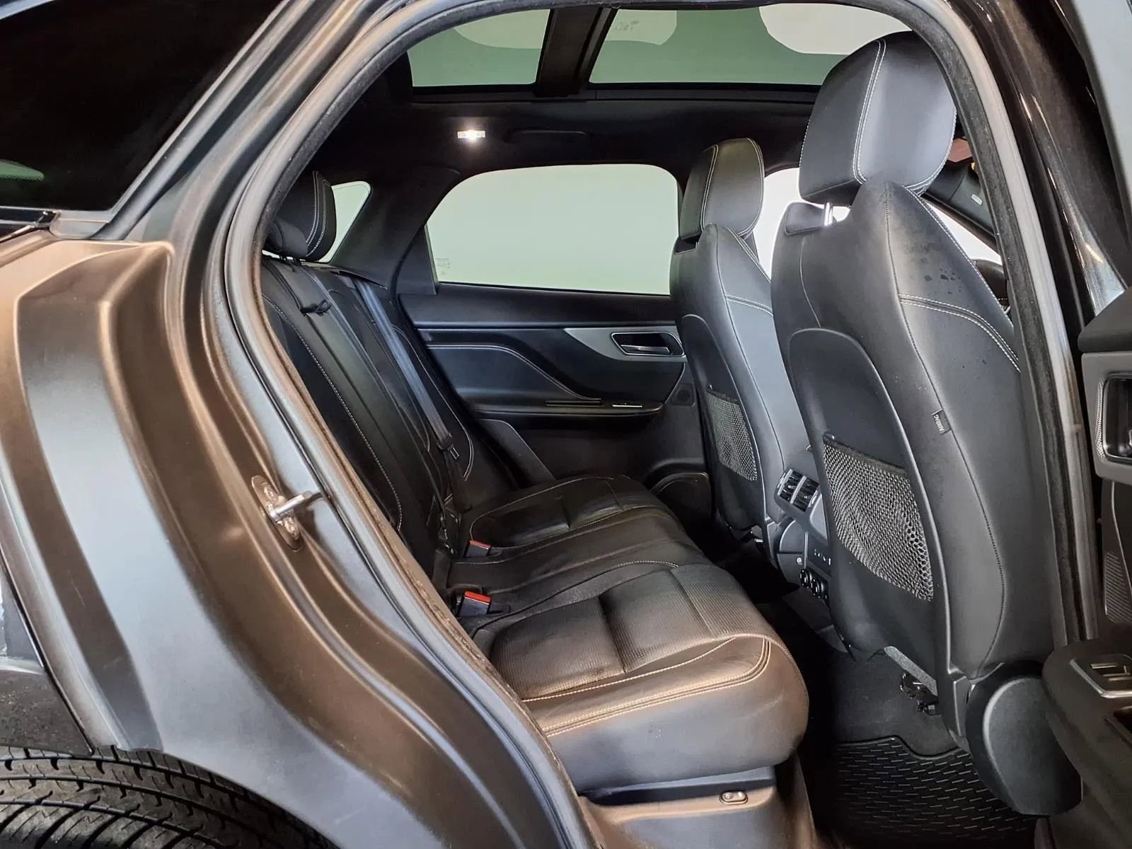 Used 2017 Jaguar F-PACE S image 10