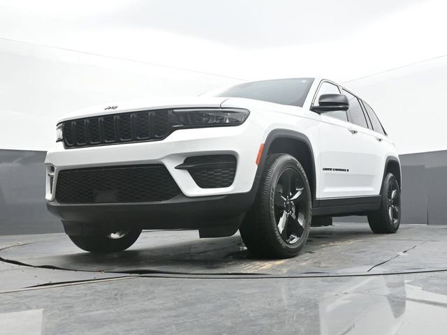 Used 2022 Jeep Grand Cherokee Altitude image 58
