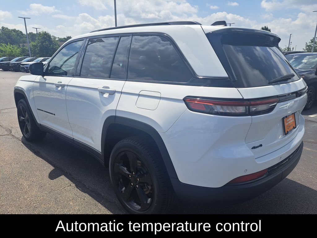 Certified 2023 Jeep Grand Cherokee Altitude AWD/4WD image 6