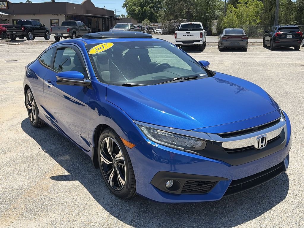 Used 2017 Honda Civic Touring image 9