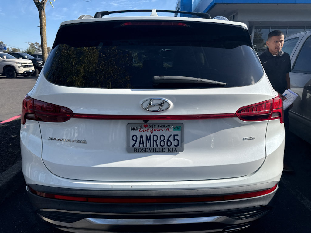 Used 2022 Hyundai Santa Fe SEL w/ Convenience + Premium Package AWD/4WD image 5