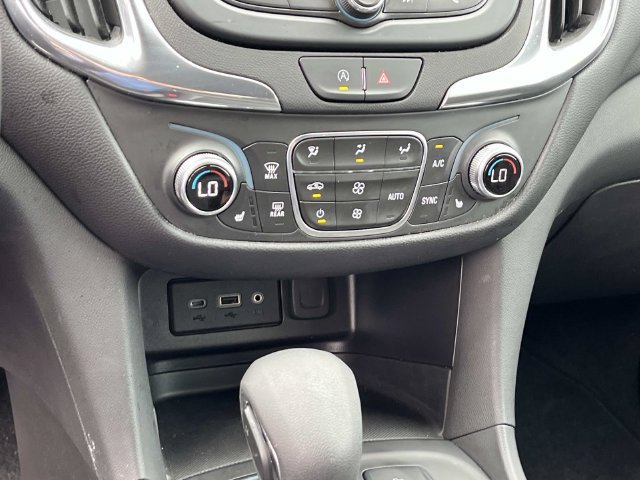 Used 2024 Chevrolet Equinox LT AWD/4WD image 30