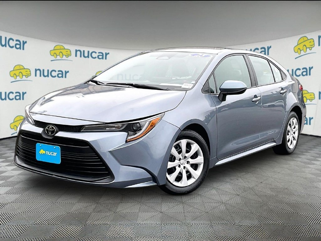 Certified 2025 Toyota Corolla LE FWD image 3