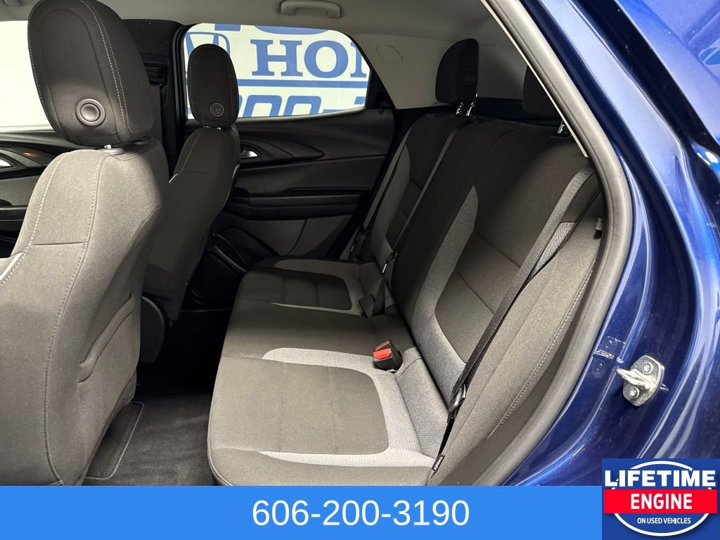 Used 2023 Chevrolet TrailBlazer LT FWD image 14