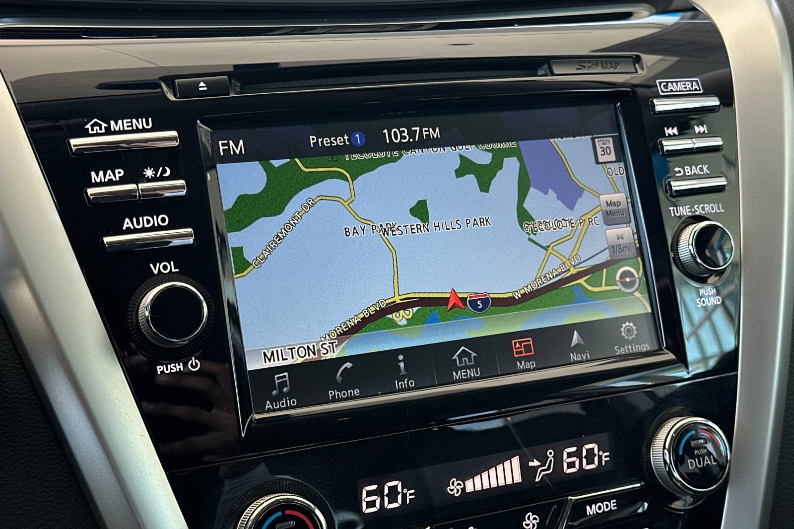 Used 2018 Nissan Murano SL w/ Midnight Edition Package FWD image 18