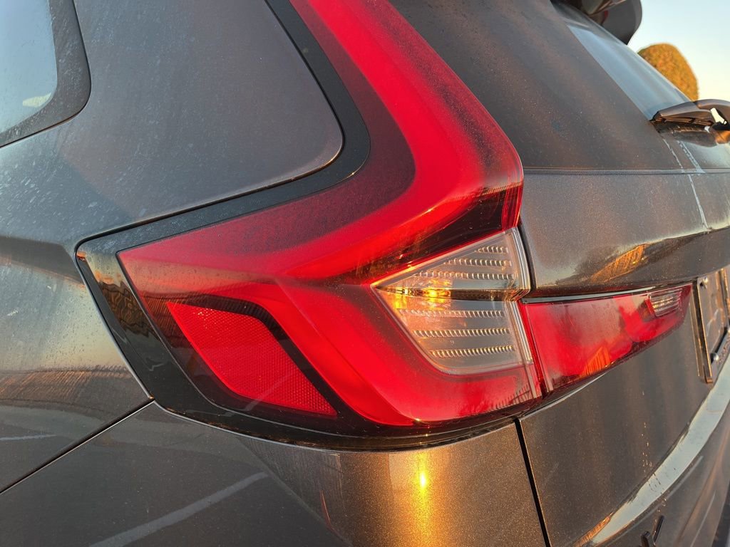 Used 2026 Honda CR-V Sport Touring image 7