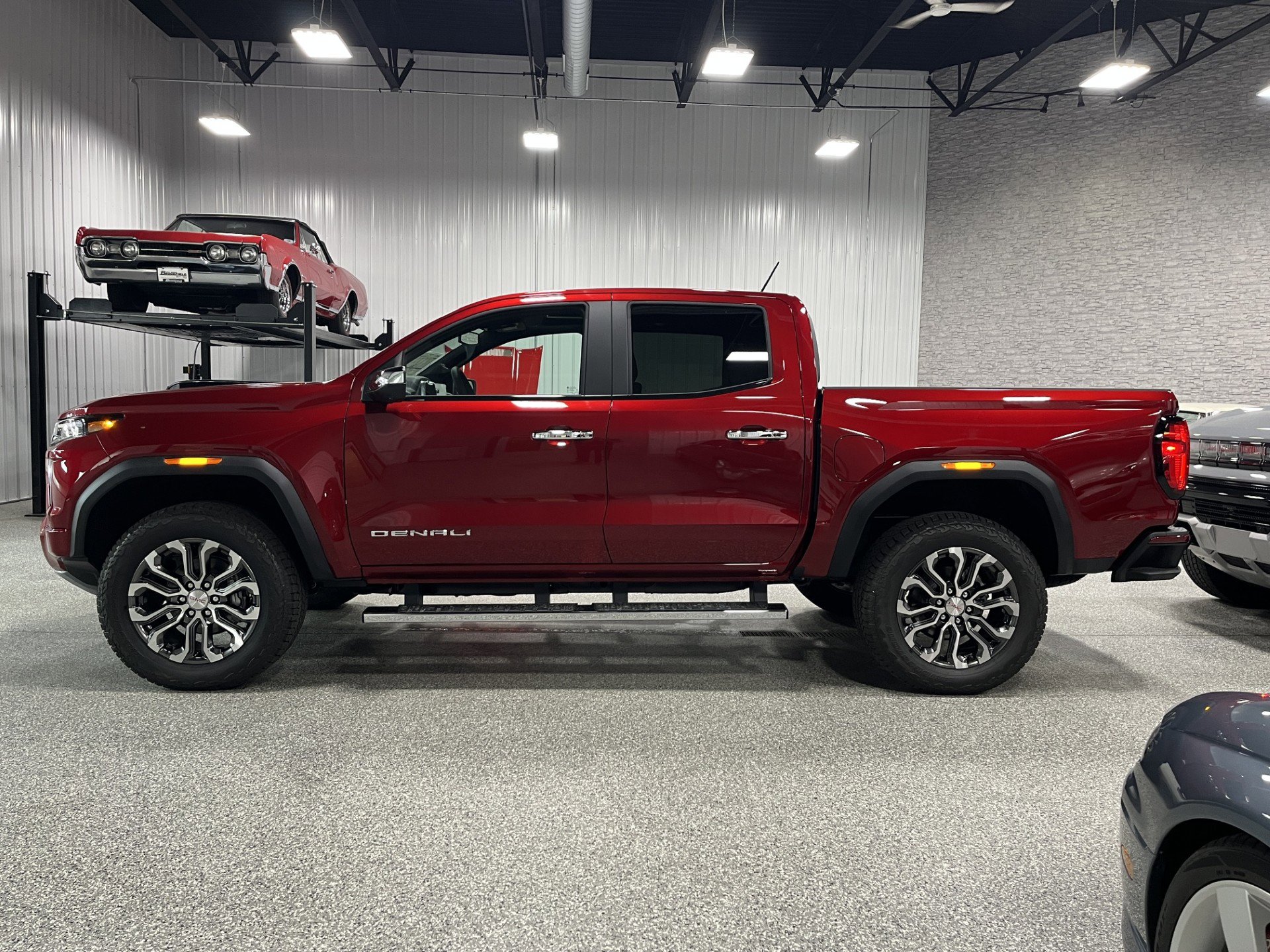 New 2026 GMC Canyon Denali AWD/4WD image 2