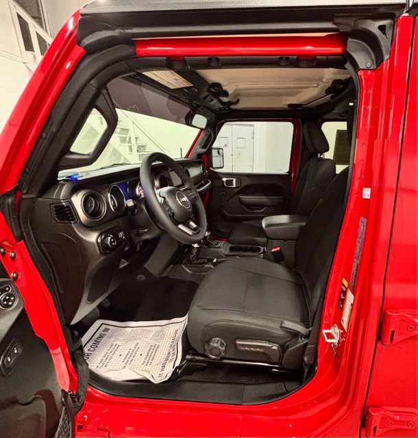 Used 2023 Jeep Gladiator Sport AWD/4WD image 22