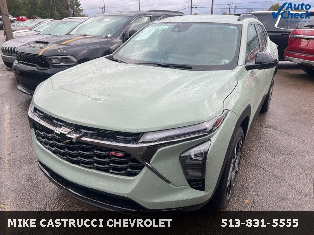 Used 2024 Chevrolet Trax RS