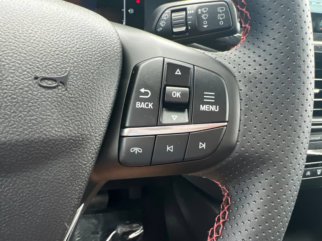 Used 2025 Ford Escape ST-Line w/ Tech Pack #1 FWD image 28