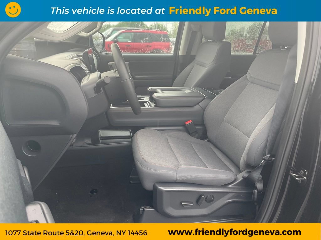 Used 2025 Ford Expedition Max Active AWD/4WD image 15
